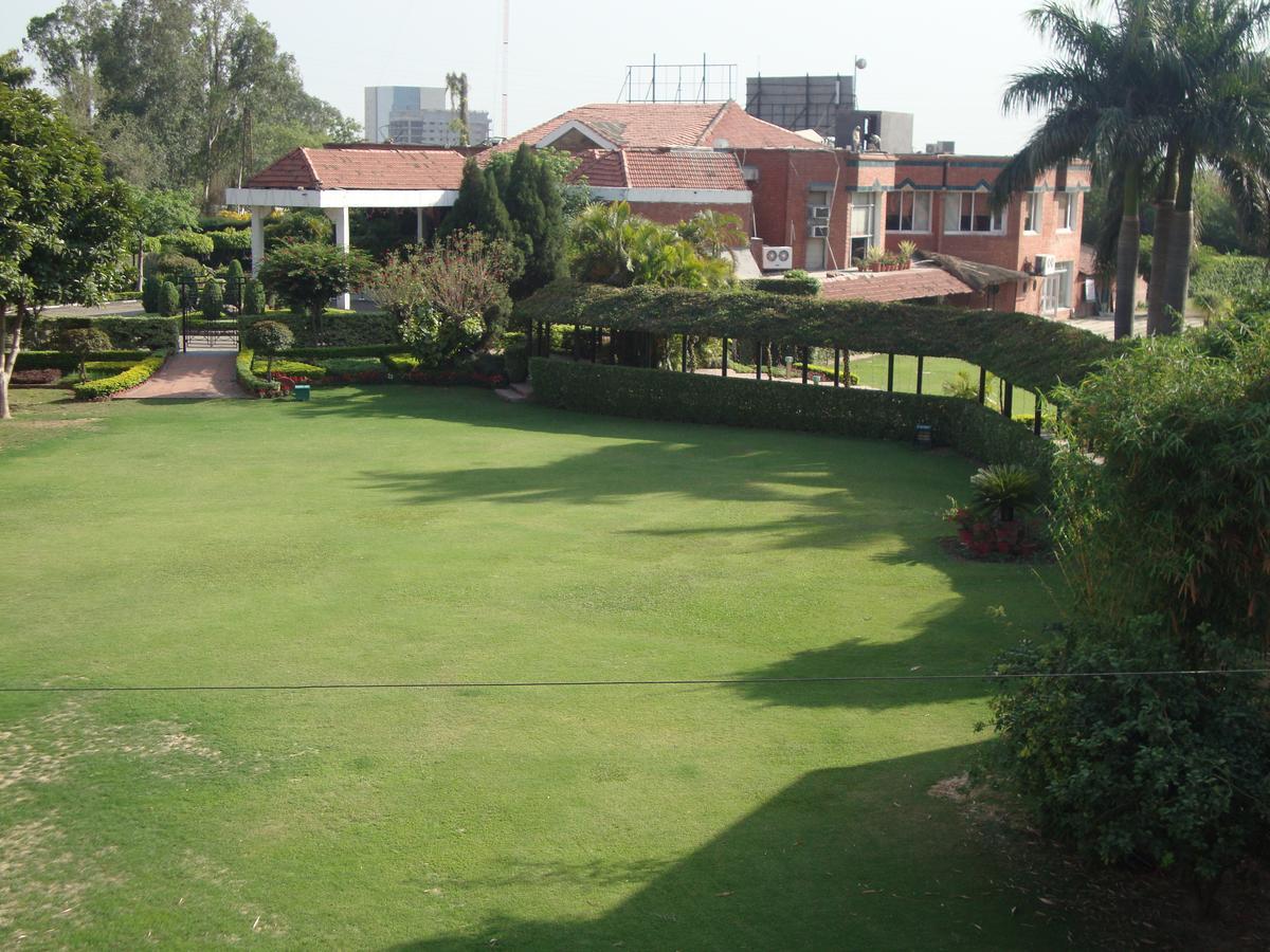 Hotel North Park Panchkula Luaran gambar