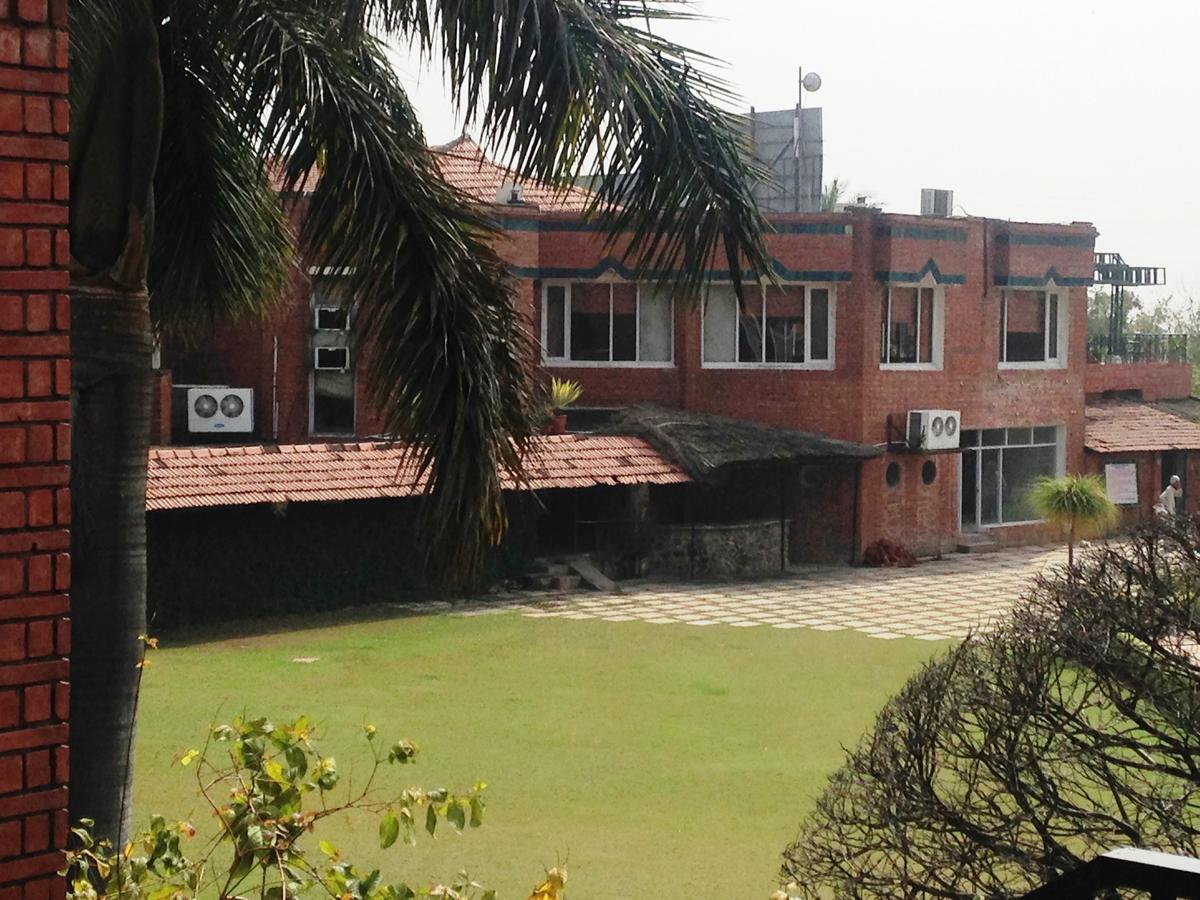 Hotel North Park Panchkula Luaran gambar